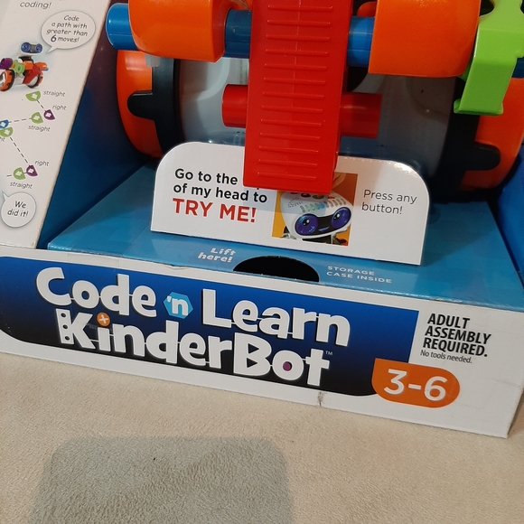 Fisher Price Code and Learn KinderBot - Picture 8 of 12